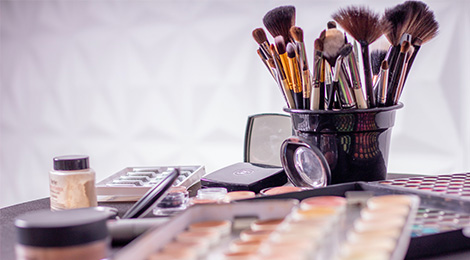 Top 10 Cosmetic Manufacturers in Kerala